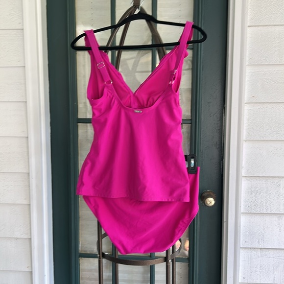Women's Pink Ruffled Swimsuit - Picture 4 of 6